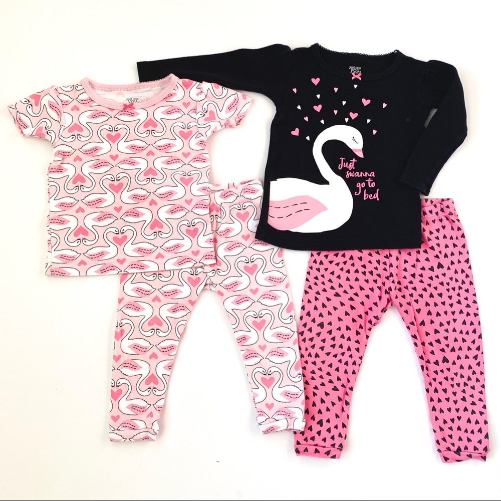 Bundle of 2 Swan Pajama Sets - 12 Months 🦢